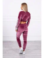 Velurová souprava s nápisem Queen tmavě růžová Velurová souprava s nápisem Queen tmavě růžová