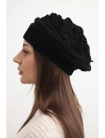 Dámská zimní čepice z vlny s ozdobným pletením a kamínky model 21878091 černá - K-Fashion