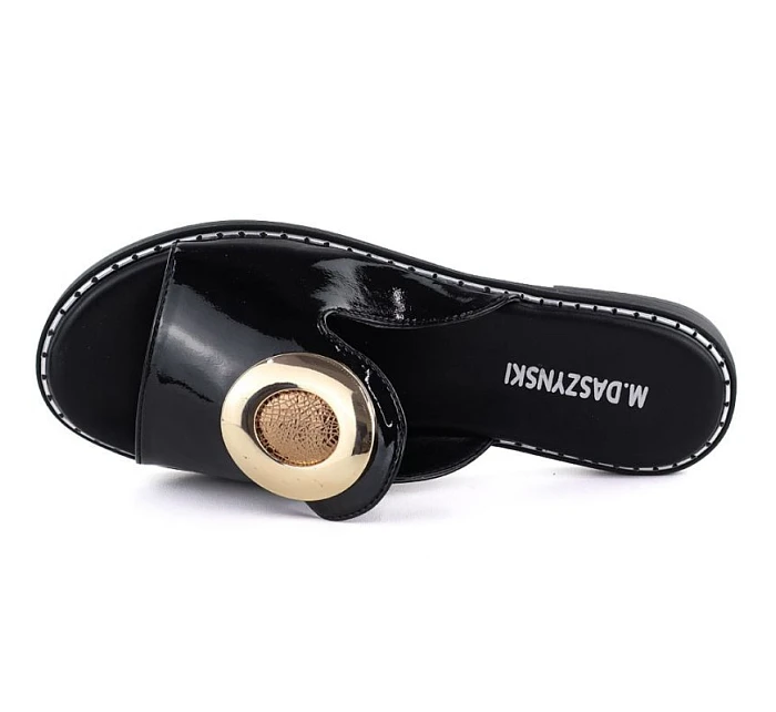 Dámské černé lakované žabky s ozdobou M.Daszynski model 22072506