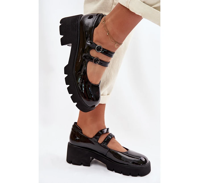 Lakované dámské polobotky na podpatku s pásky model 22039927 - Boto