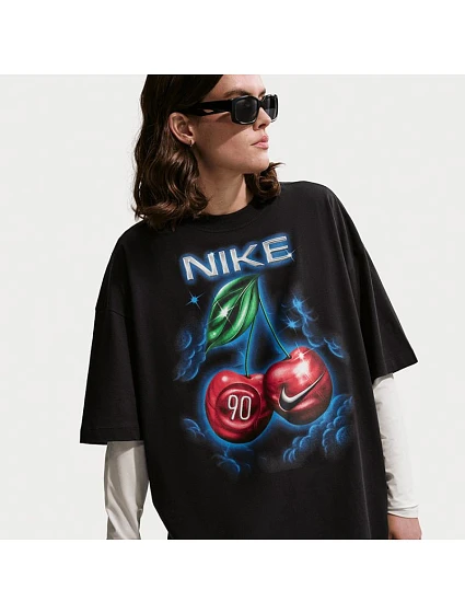 Tričko Sportswear Classic OS model 22068704 - NIKE Tričko Sportswear Classic OS model 22068704 - NIKE