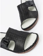 Pěkné nazouváky dámské černé na klínku Pěkné nazouváky dámské černé na klínku