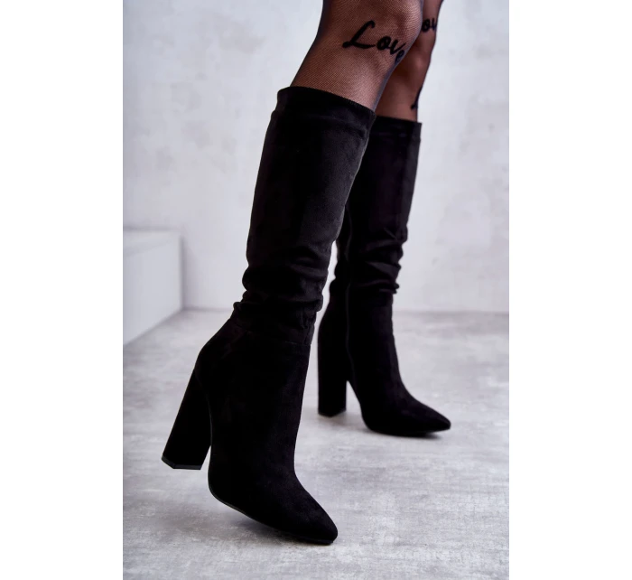 Klasické semišové boty na podpatku Černá model 21595229 - Boto