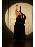 K169 Šifonové šaty se zavazováním za krkem - černé K169 Šifonové šaty se zavazováním za krkem - černé