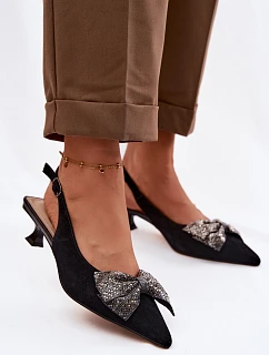 Kožené semišové sandály s mašlí na podpatku model 22100311 černé - D&A