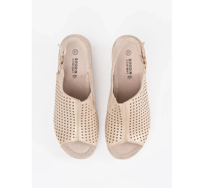 Klasické dámské  sandály zlaté na klínku