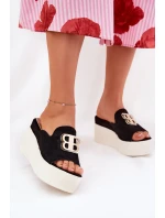 Pantofle Na Platformě A Klínu S Dekorací Černé Tanonea Pantofle Na Platformě A Klínu S Dekorací Černé Tanonea