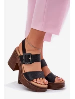 Dámské sandály na masivním podpatku a platformě Černé model 21695414 - VINCEZA