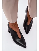 Kožené dámské polobotky na podpatku model 22123149 Černé - Maciejka