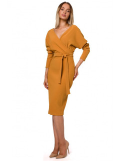 Pletené šaty se šaty a páskem na  tmavě žluté model 18002805 - Moe