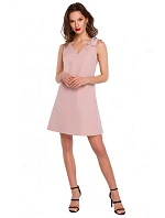 K128 Jednobarevné šaty áčkového střihu s mašlí - krepová růžová