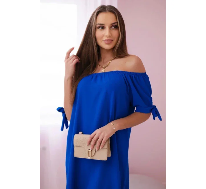 Šaty s vázáním na rukávech chrpově modré barvy Šaty s vázáním na rukávech chrpově modré barvy