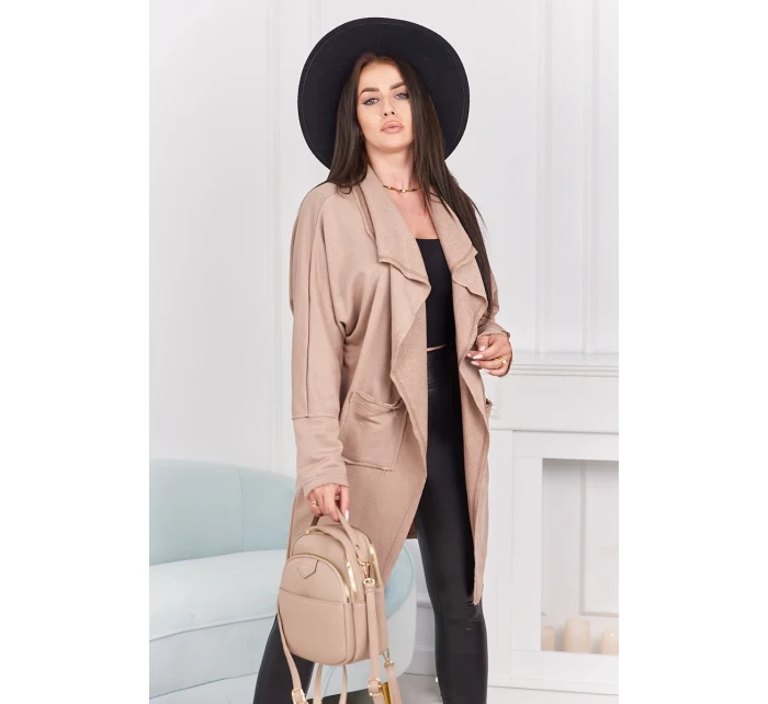 Kapska s kapsami tmavě béžová