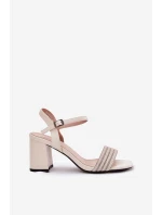 Dámské sandály na podpatku se zirkony a pletením Béžové model 21695084 - VINCEZA