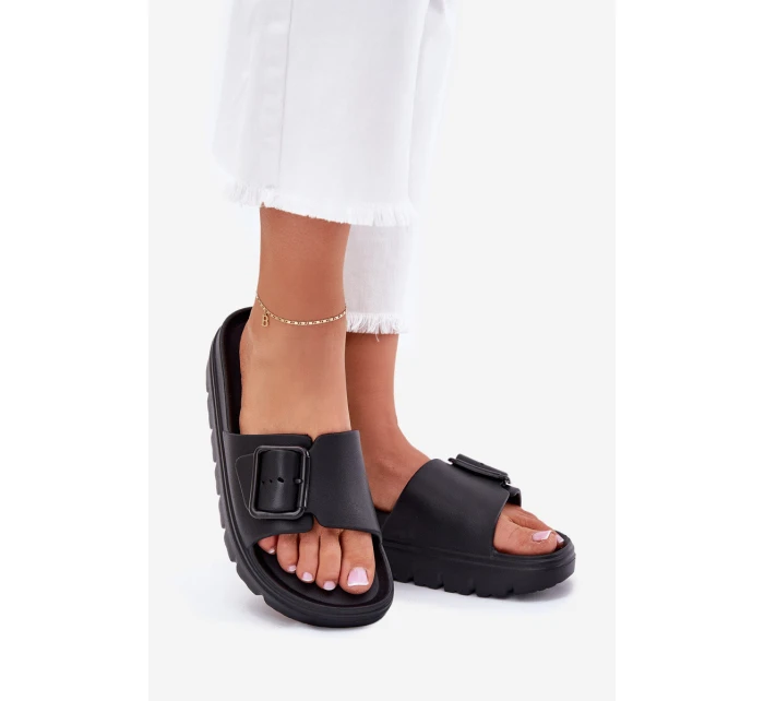 Dámské Pěnové Pantofle Na Platformě S Přezkou Černé model 21701787 - Boto Dámské Pěnové Pantofle Na Platformě S Přezkou Černé model 21701787 - Boto