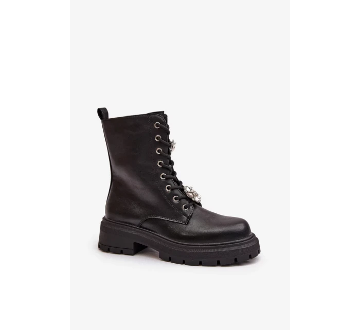 Dámské Workery Kotníkové Boty z Eko Kůže s Odznaky Černé Kristines Dámské Workery Kotníkové Boty z Eko Kůže s Odznaky Černé Kristines