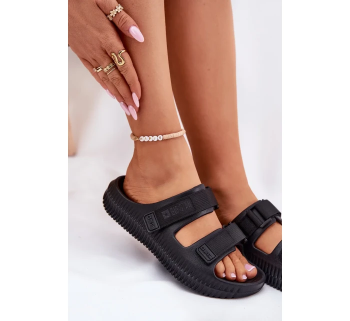 Dámské pěnové pantofle na suchý zip Big Star – černé Dámské pěnové pantofle na suchý zip Big Star – černé