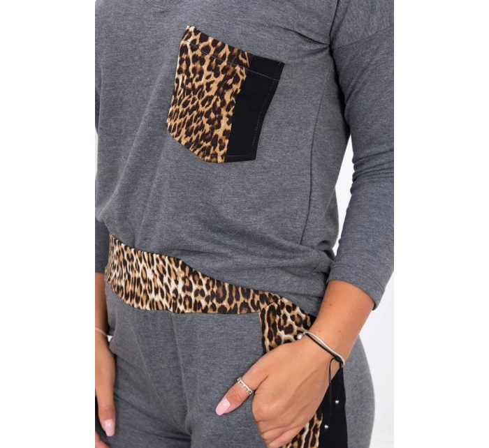 Sada s leopardím vzorem v grafitové barvě Sada s leopardím vzorem v grafitové barvě