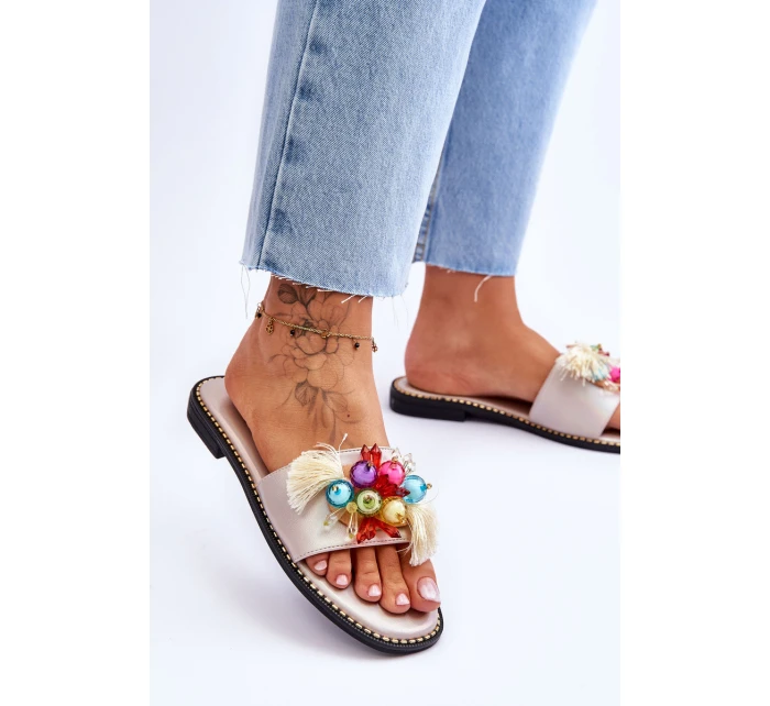 Pantofle s ozdobnými korálky model 21619239 Nude - S.Barski