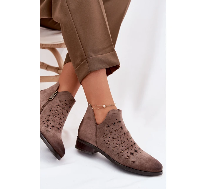 Dámské perforované kotníkové boty na nízkém podpatku Vinceza 58626 tmavě béžové Dámské perforované kotníkové boty na nízkém podpatku Vinceza 58626 tmavě béžové