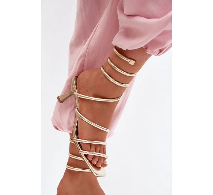 Dámské sandály na podpatku s pásky Zlaté model 22102998 - Boto