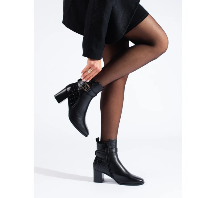 Exkluzívní kotníčkové boty černé dámské płaski Exkluzívní kotníčkové boty černé dámské płaski