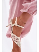 Světle béžové sandály s na podpatku pletené model 22092176 - Boto