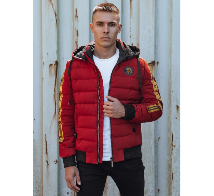 Pánská prošívaná zimní bunda s kapucí bordó Dstreet model 21980302 - FashionStreet Pánská prošívaná zimní bunda s kapucí bordó Dstreet model 21980302 - FashionStreet