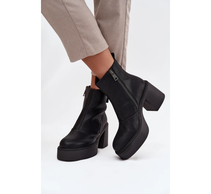 Kožené zateplené dámské kotníčkové boty na podpatku a platformě Vinceza 66831 Černé