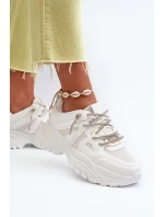 Dámské tenisky na masivní podrážce s ozdobným šněrováním Bílé Relissa Dámské tenisky na masivní podrážce s ozdobným šněrováním Bílé Relissa