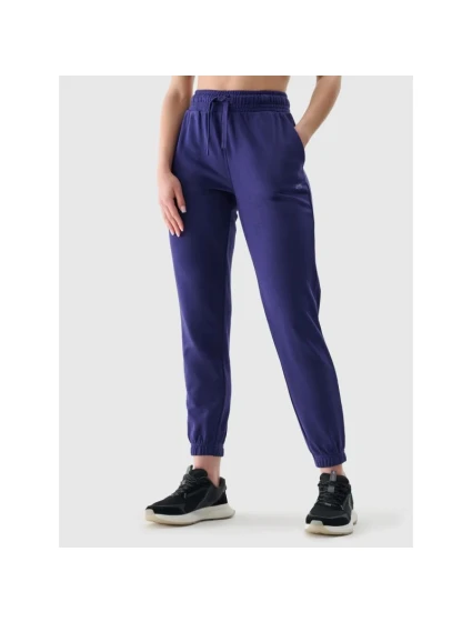 Dámské tepláky typu jogger model 21432232 - 4F Dámské tepláky typu jogger model 21432232 - 4F