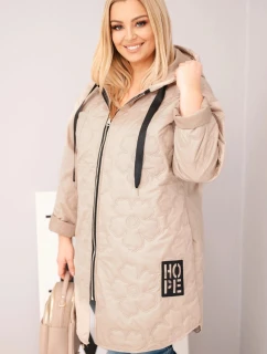 Dámská bunda Plus Size prošívaná s kapucí a nápisem model 21808665 tmavě béžová - K-Fashion