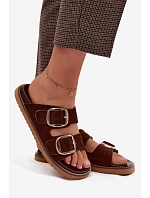 Dámské pantofle z imitace semiše se zlatými přezkami čokoládové Averia