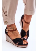 Dámské sandály na klínu Černá Daphne Dámské sandály na klínu Černá Daphne