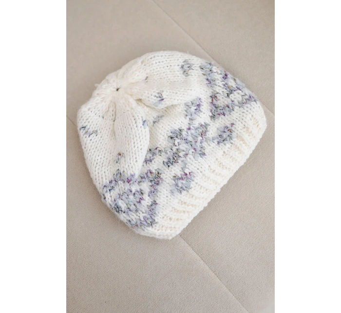 Dámská zimní vlněná čepice s ozdobnými krystalky K399 černá