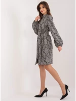 Šaty LK SK 509526 1.06 šedá černá Šaty LK SK 509526 1.06 šedá černá