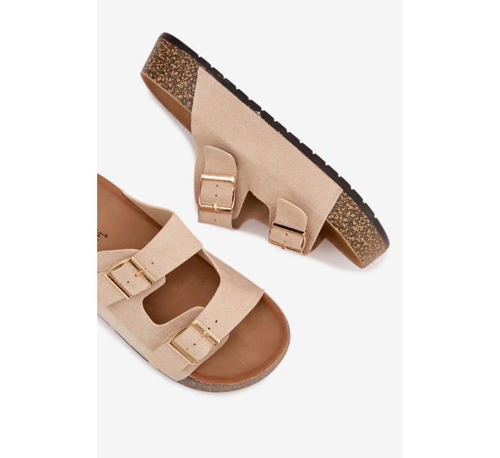 Dámské pantofle na korkové platformě se zlatými sponami světle béžové model 21919272 - EVENTO