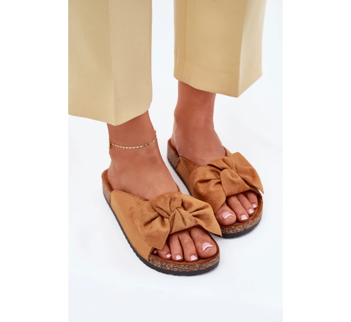 Dámské Pantofle Na Korkové Podešvi S Mašlí Camel model 21701469 - Boto Dámské Pantofle Na Korkové Podešvi S Mašlí Camel model 21701469 - Boto
