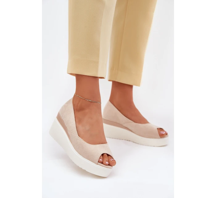 Dámské Sandály Na Klínu Z Eko Semiše Světle Béžové Velira