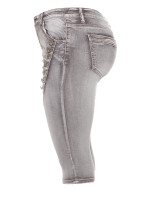 Curvy  Trendy Capri Jeans model 19605192 - Style fashion