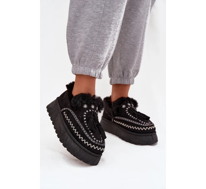 Dámské sněhule Ferayne na platformě s kožešinou a třásněmi – černé Dámské sněhule Ferayne na platformě s kožešinou a třásněmi – černé
