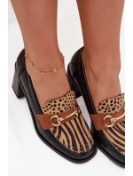 Dámské polobotky na podpatku s výstupky a zlatým detailem Černo-bežové Novella Dámské polobotky na podpatku s výstupky a zlatým detailem Černo-bežové Novella