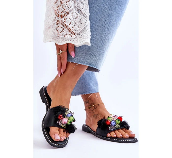 Pantofle s ozdobnými korálky S.Barski KV-2775-47 Černé