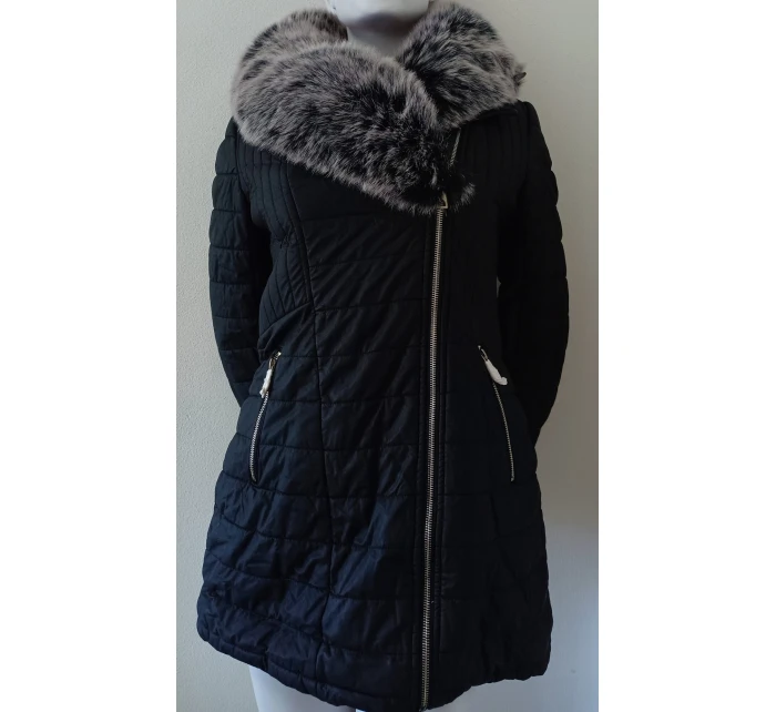 Dámská zimní bunda s kožíškem LD-5520 černá - Goodlooking