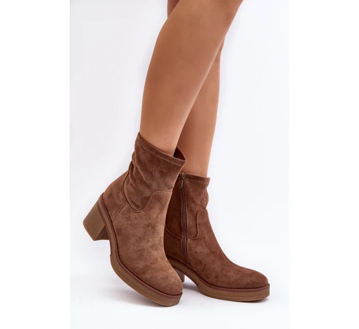 Dámské kotníčkové boty na podpatku hnědé model 21642290 - Boto Dámské kotníčkové boty na podpatku hnědé model 21642290 - Boto