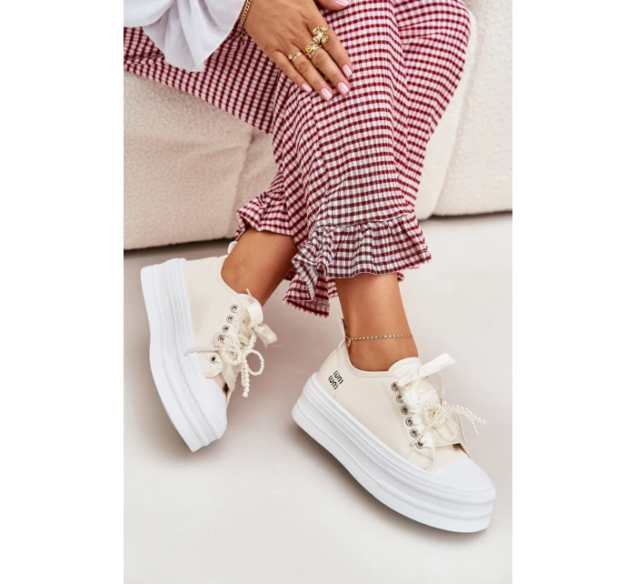 Dámské Tenisky Na Platformě S Dekorativním Šněrováním Béžové model 21701280 - Boto Dámské Tenisky Na Platformě S Dekorativním Šněrováním Béžové model 21701280 - Boto