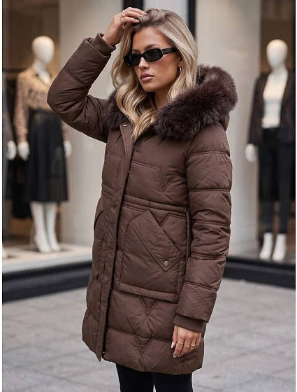 Dámská zimní prošívaná bunda s kapucí, hnědá, FashionStreet TY5825 Dámská zimní prošívaná bunda s kapucí, hnědá, FashionStreet TY5825