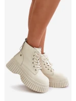 Zateplené kožené kotníkové boty na masivní podrážce světle béžové model 21673825 - Goe