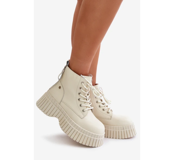 Zateplené kožené kotníkové boty na masivní podrážce světle béžové model 21673825 - Goe