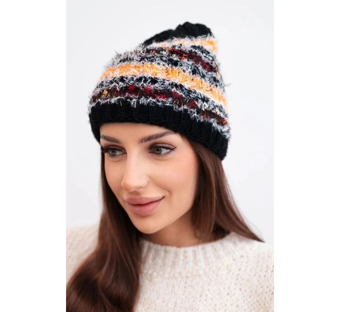 Dámská zimní vlněná čepice s ozdobnými krystalky K399 černá